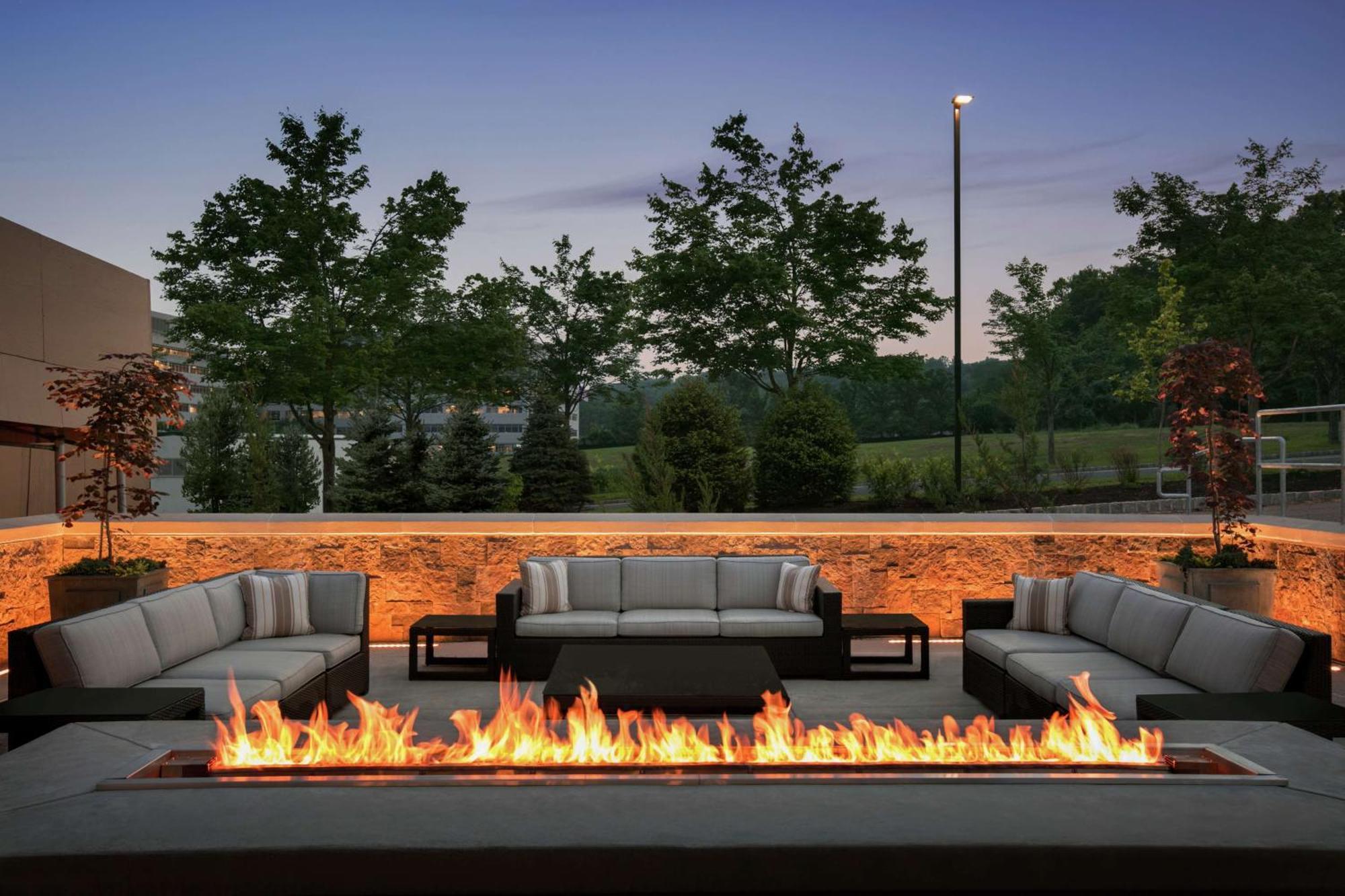 Embassy Suites By Hilton Berkeley Heights Zewnętrze zdjęcie